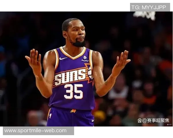 火力全开杜兰特首节独揽13分半场贡献15分4篮板2助攻表现抢眼